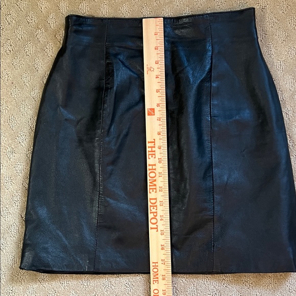 Vintage Y2K Wilson’s Black Leather Mini Skirt - Picture 7 of 10